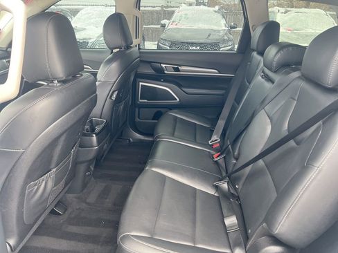 Used 2021 Kia Telluride LX image 8