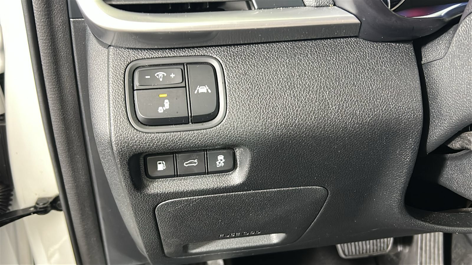 Used 2020 Kia Optima LX FWD image 24