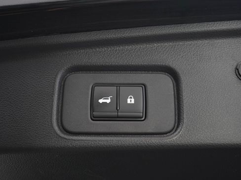 Used 2024 Nissan Pathfinder Platinum AWD/4WD image 11