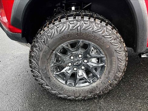 New 2025 Chevrolet Colorado ZR2 w/ Midnight Edition image 8