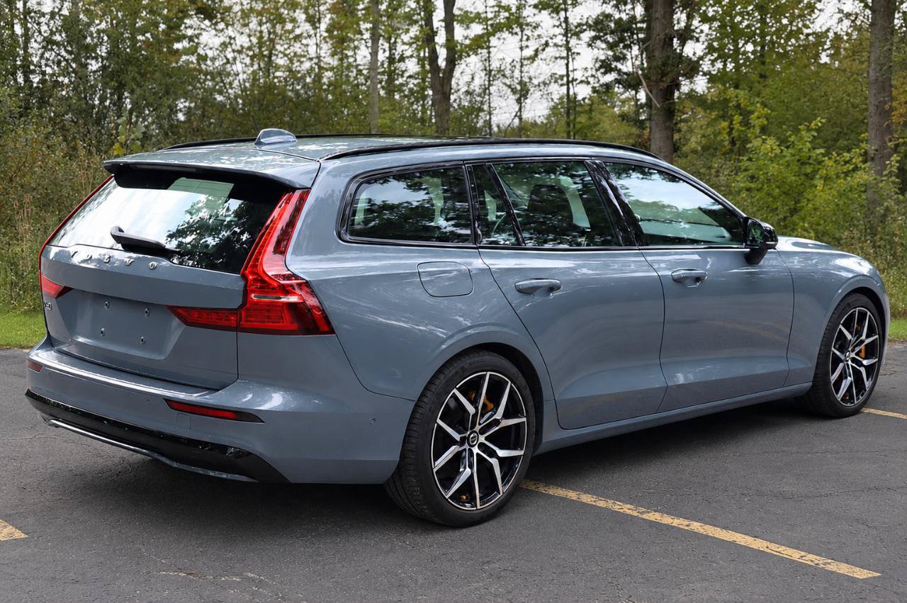 Used 2023 Volvo V60 T8 Polestar w/ Protection Package Premier AWD/4WD image 7