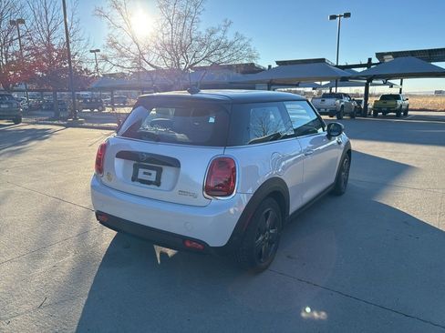 Used 2024 MINI Cooper SE image 5