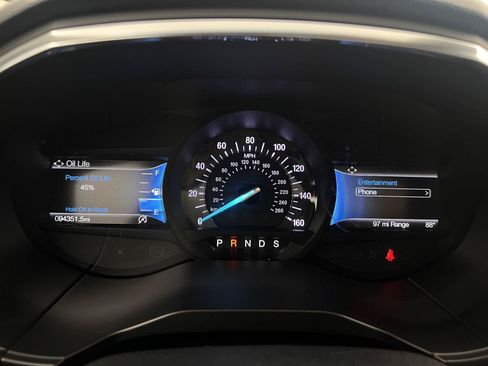 Used 2021 Ford Edge Titanium AWD/4WD image 2