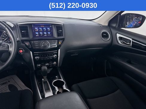 Used 2018 Nissan Pathfinder SV image 27