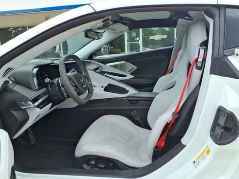 Used 2023 Chevrolet Corvette Stingray Premium Cpe w/ Z51 Performance Package RWD image 9