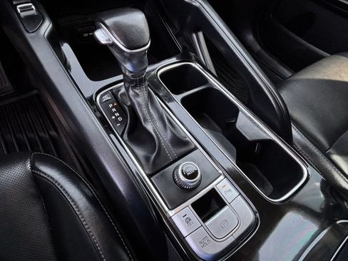 Used 2023 Kia Telluride S w/ S Sunroof Package FWD image 16