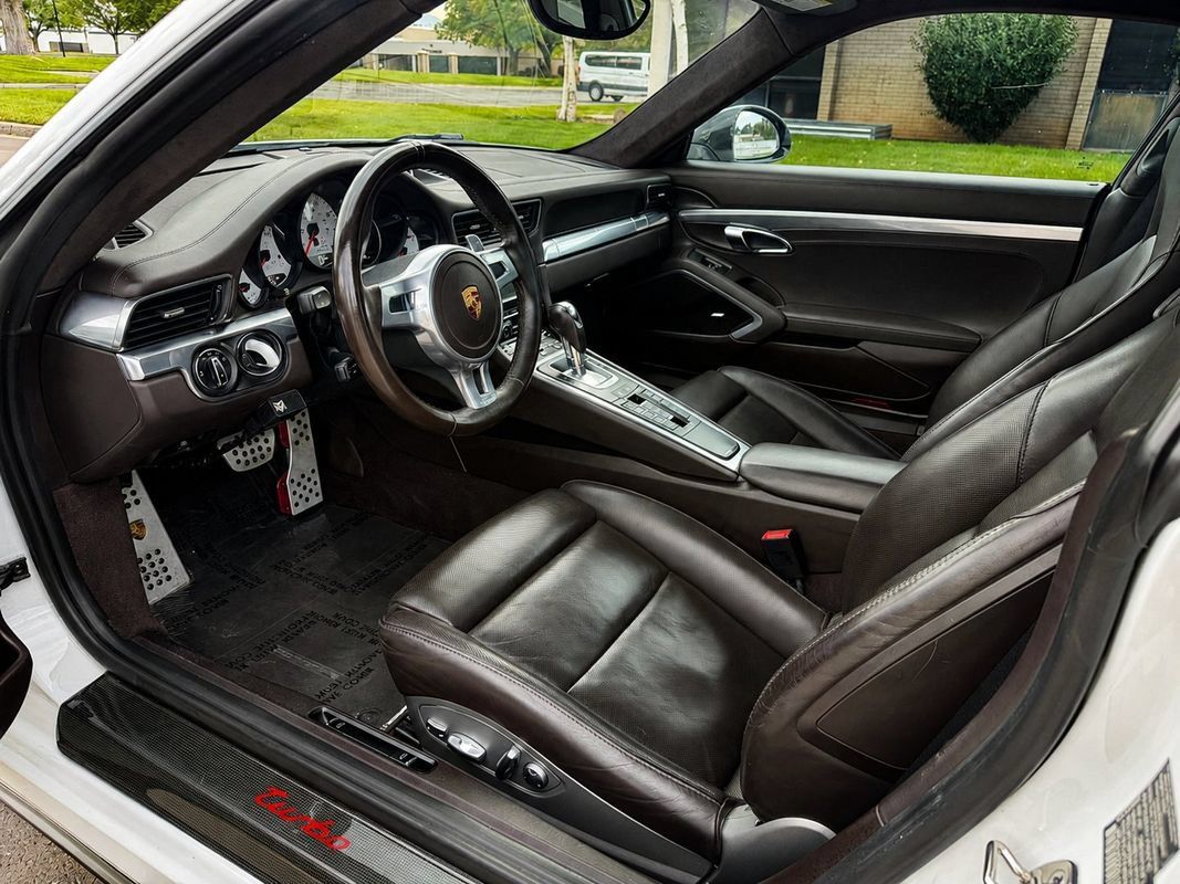 Used 2016 Porsche 911 Turbo AWD/4WD image 17