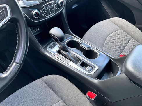 Used 2023 Chevrolet Equinox LT image 21