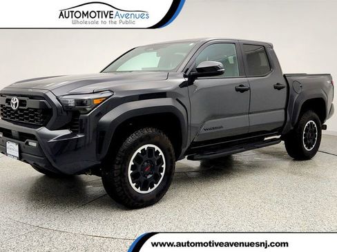 Used 2024 Toyota Tacoma TRD Off-Road w/ TRD Off Road Upgrade Package image 1