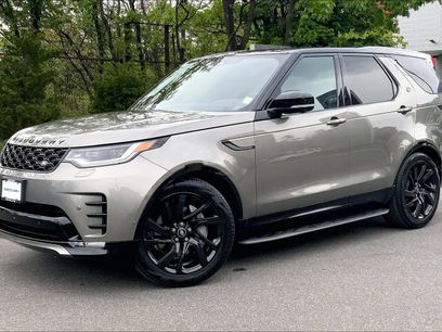 Certified 2025 Land Rover Discovery Dynamic SE