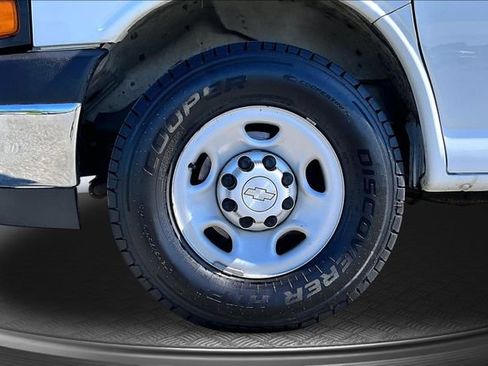 Used 2019 Chevrolet Express 2500 Extended w/ Driver Convenience Package RWD image 29