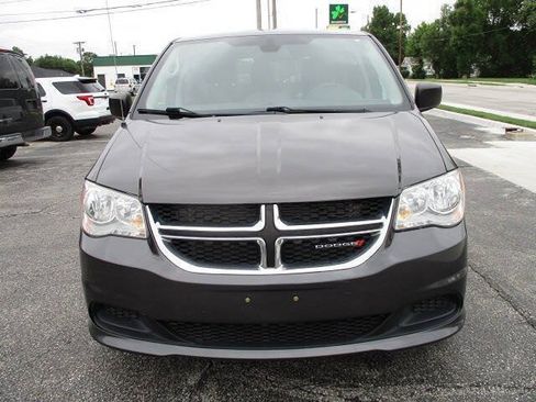 Used 2018 Dodge Grand Caravan SE w/ UConnect Hands-Free Group FWD image 8