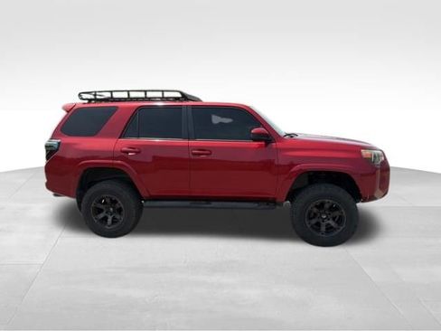Used 2015 Toyota 4Runner SR5 AWD/4WD image 2