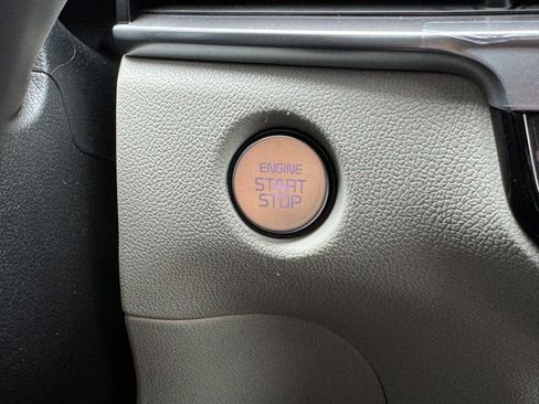 Used 2025 Kia Sorento EX w/ EX Panoramic Sunroof Package FWD image 22