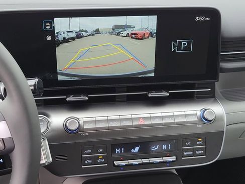 New 2026 Hyundai Kona SEL Premium image 17