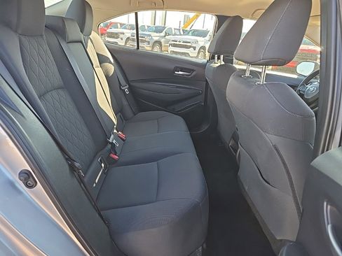 Used 2020 Toyota Corolla LE image 19