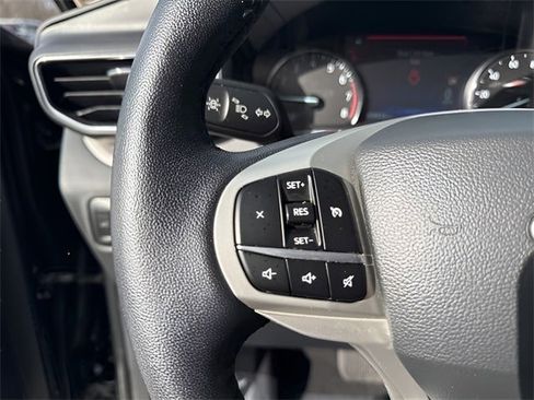 Used 2023 Ford Explorer XLT w/ Equipment Group 202A image 17