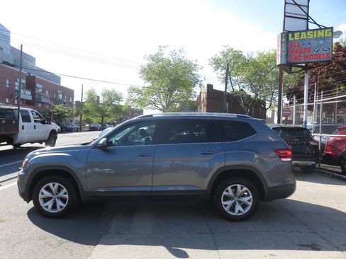 Used 2018 Volkswagen Atlas Launch Edition AWD/4WD image 6