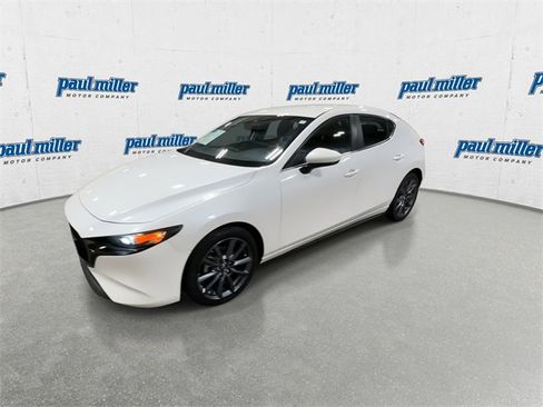 Used 2020 MAZDA MAZDA3 Base image 5