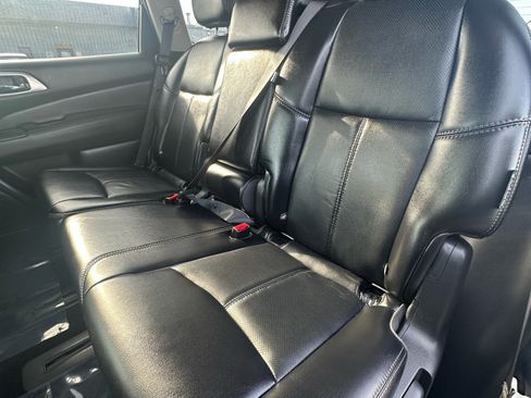 Used 2018 Nissan Pathfinder Platinum w/ Cargo Package image 38