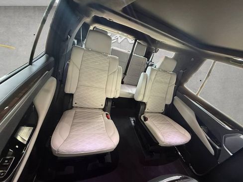 Used 2025 Cadillac Escalade Sport Platinum AWD/4WD image 22