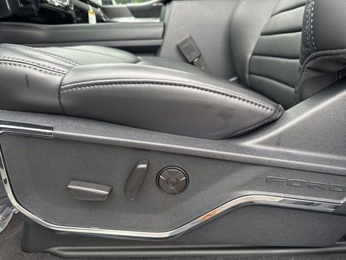 New 2025 Ford F250 Platinum w/ FX4 Off-Road Package image 11