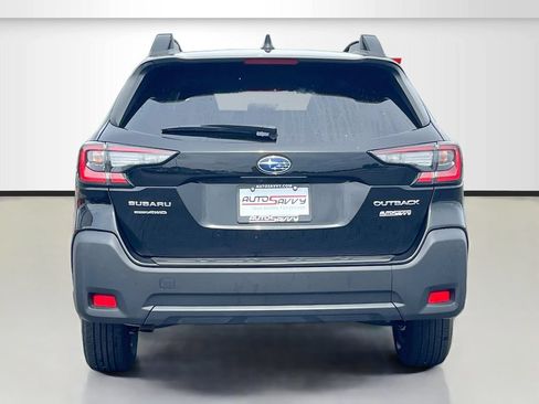 Used 2025 Subaru Outback Premium AWD/4WD image 6