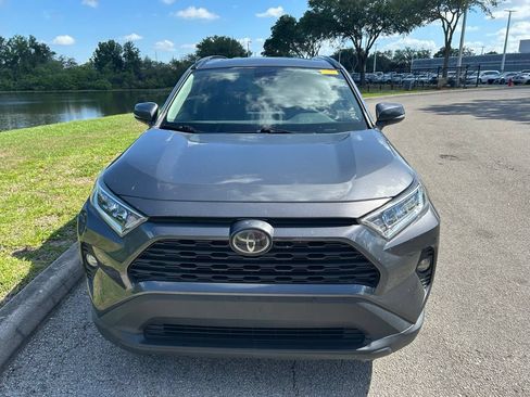 Used 2020 Toyota RAV4 XLE w/ Convenience Package FWD image 9
