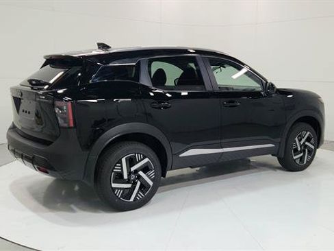 Certified 2026 Nissan Kicks SV FWD image 8