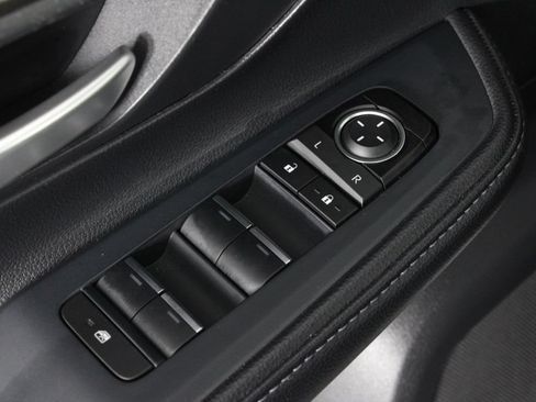Used 2024 Toyota Grand Highlander FWD image 23