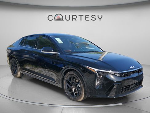 New 2026 Kia K4 GT-Line Turbo FWD image 4