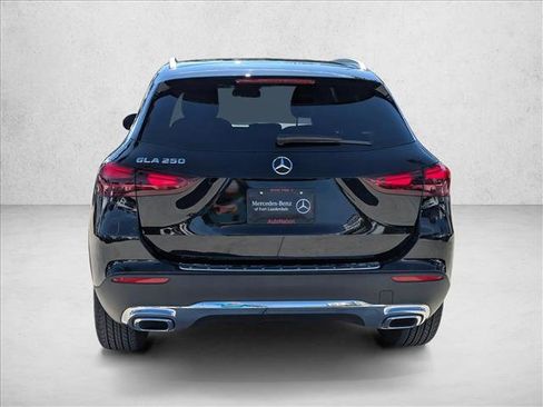 Used 2025 Mercedes-Benz GLA 250 image 7