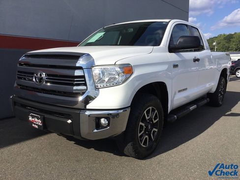 Used 2016 Toyota Tundra SR5 image 5