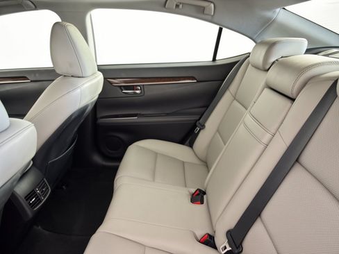 Used 2017 Lexus ES 350 w/ Premium Package FWD image 25