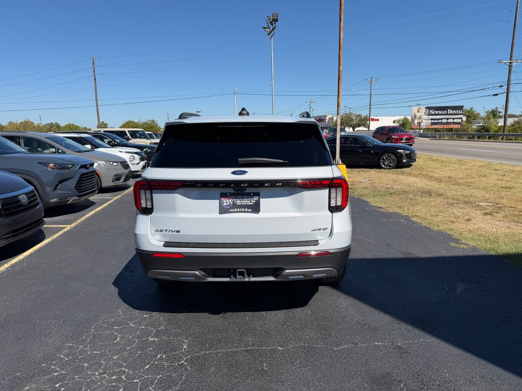 Used 2025 Ford Explorer Active w/ Active Comfort Package AWD/4WD image 4