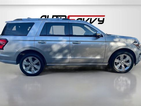 Used 2024 Ford Expedition Platinum image 8