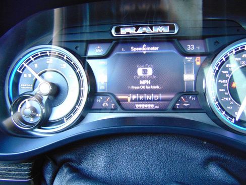 Used 2019 RAM 1500 Limited w/ Advanced Safety Group image 21