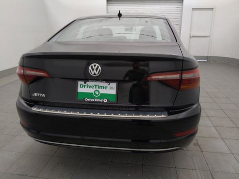 Used 2019 Volkswagen Jetta SE w/ Cold Weather Package FWD image 7