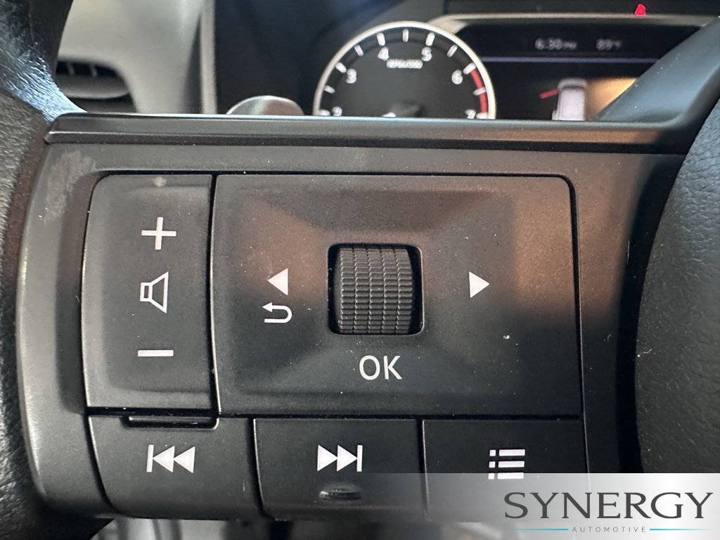 Used 2023 Nissan Rogue S FWD image 14