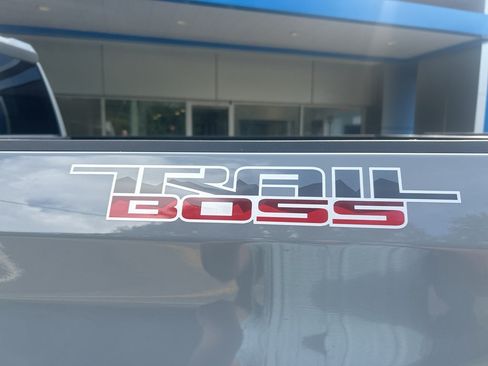 Used 2024 Chevrolet Silverado 1500 LT Trail Boss w/ Convenience Package II AWD/4WD image 7