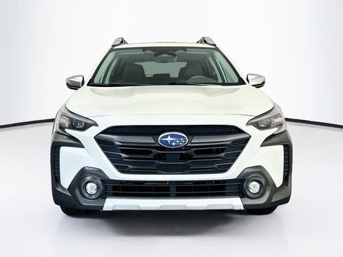 Used 2024 Subaru Outback Touring AWD/4WD image 2