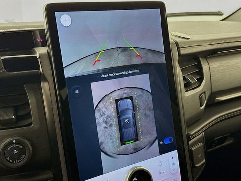 Used 2023 Ford Expedition Max Platinum image 13