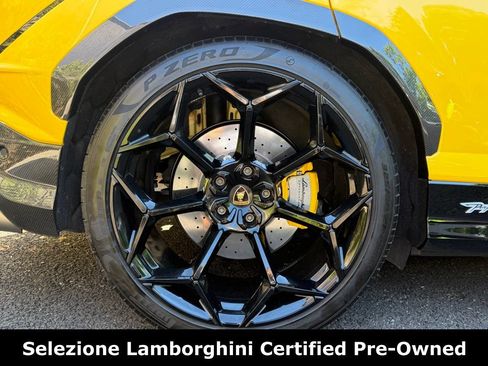 Used 2023 Lamborghini Urus Performante AWD/4WD image 49