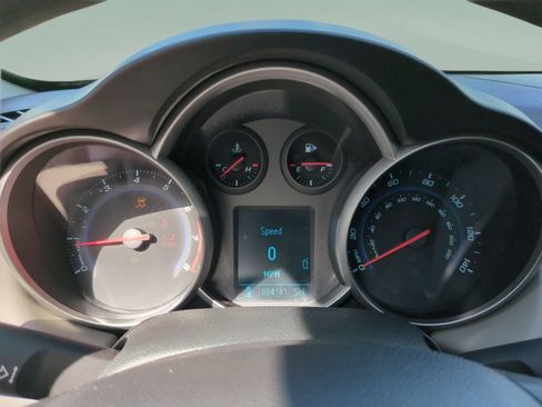 Used 2011 Chevrolet Cruze LS w/ Connectivity Package FWD image 12