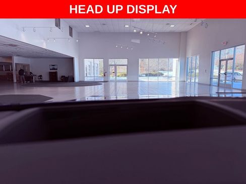 Used 2026 BMW M5 Base CARBON PKG/EXECUTIVE PKG/ w/ Carbon Package image 10