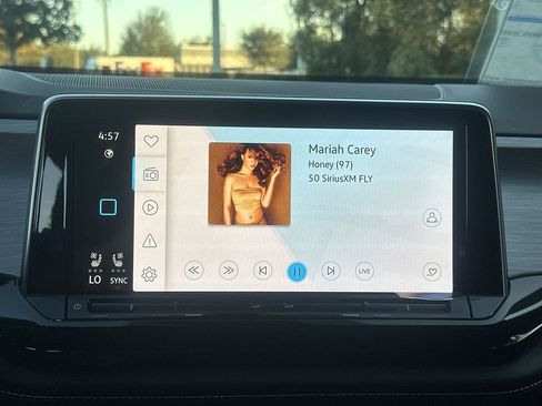 New 2026 Volkswagen Atlas Cross Sport SE image 16