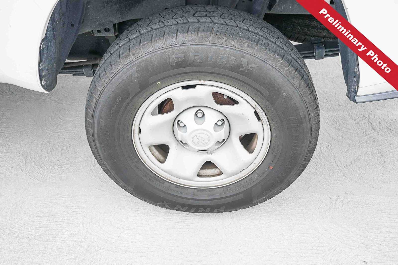 Used 2018 Toyota Tacoma SR RWD image 10