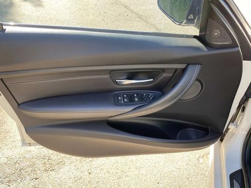 Used 2018 BMW M3 RWD image 12