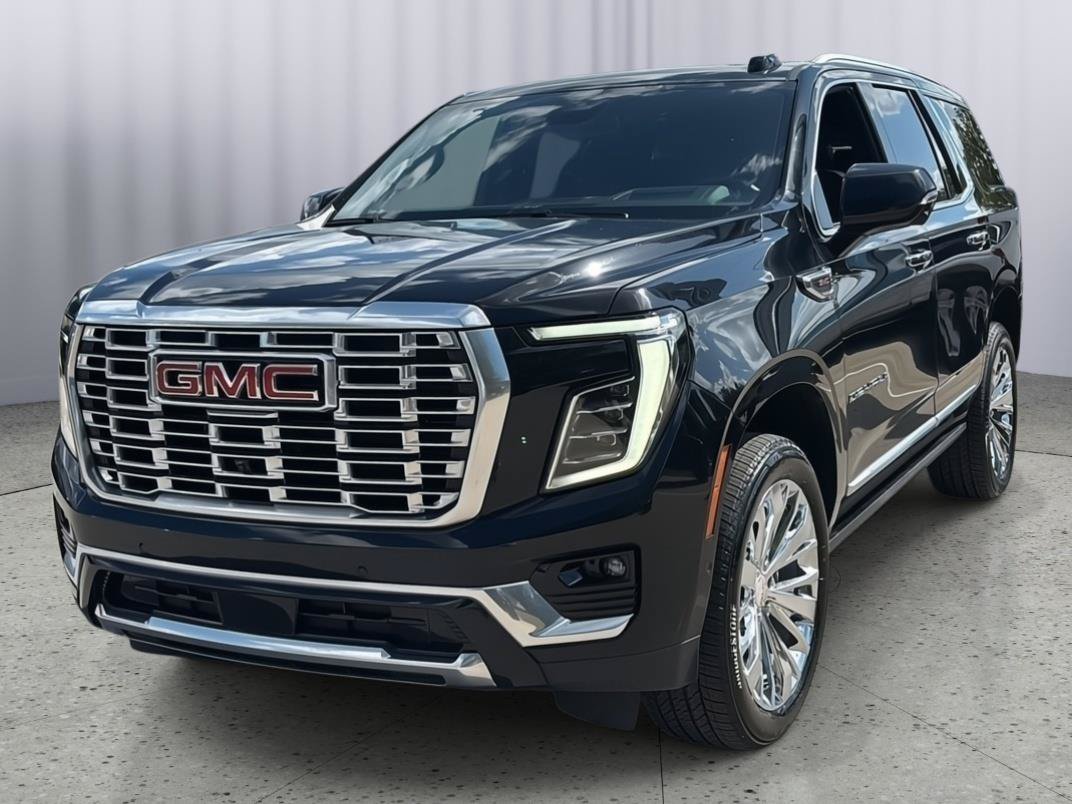 Used 2026 GMC Yukon Denali w/ Sun & Power Step Package AWD/4WD image 1