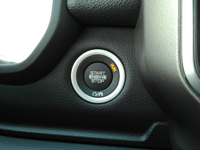 Used 2026 RAM 1500 Laramie AWD/4WD image 42